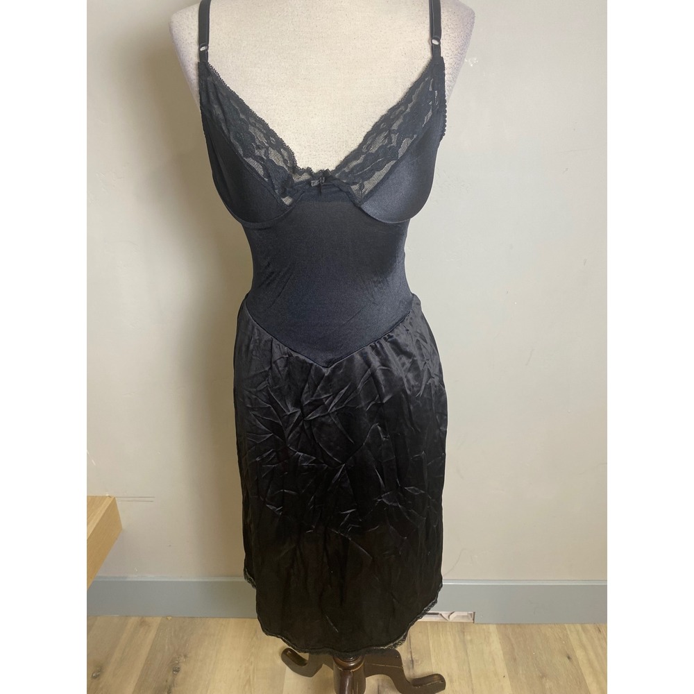 Vintage 70s Black Lace Trim Full Slip Lingerie Size 36 Made in USA Antron Nylon